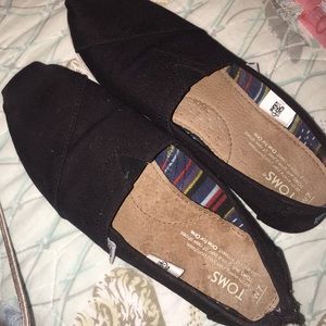 TOMS black flats
